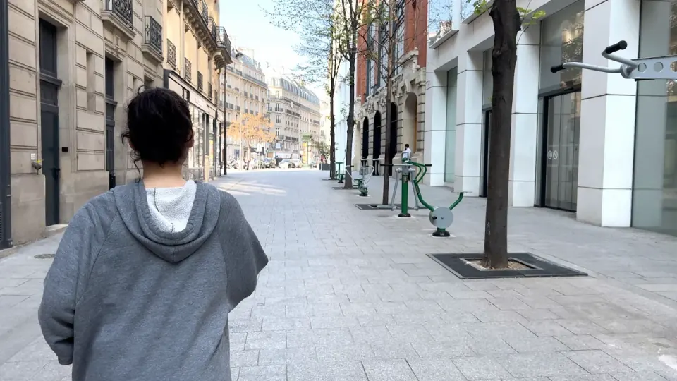 lady jogging on Rue Ménars