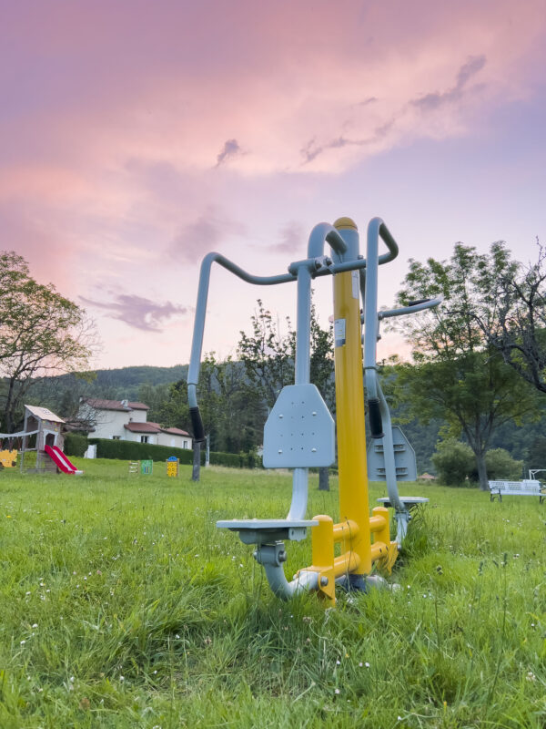 push + pull - outdoor fitness equipment