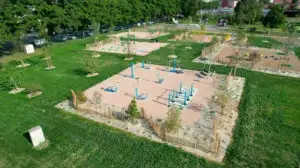 Vue aérienne d'une aire de fitness extérieure Herkules Fitness