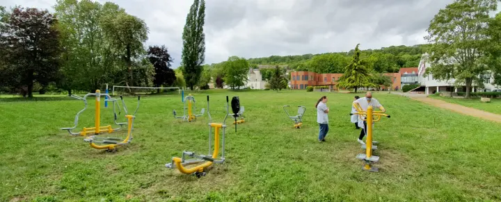 Sport for Health in Amboise: an outdoor fitness area for rehabilitation at the Malvau center