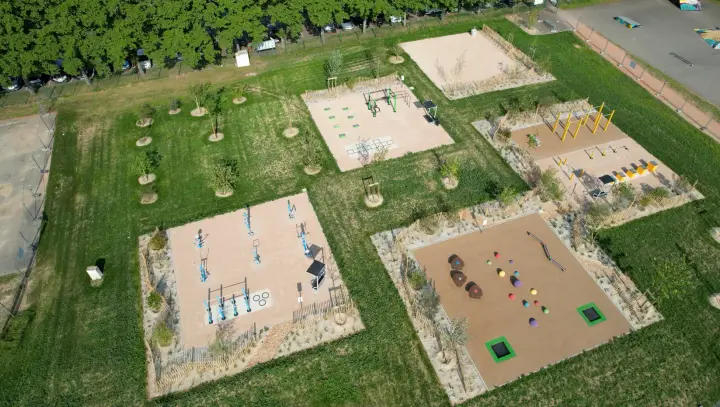 Outdoor fitness course in Riorges: three colored areas for a complete and versatile workout