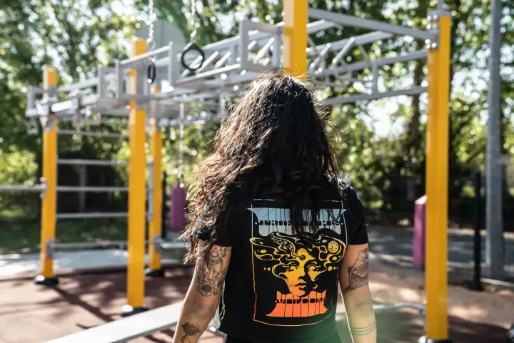 Street workout area in Auterive: California Gym expands outdoor training