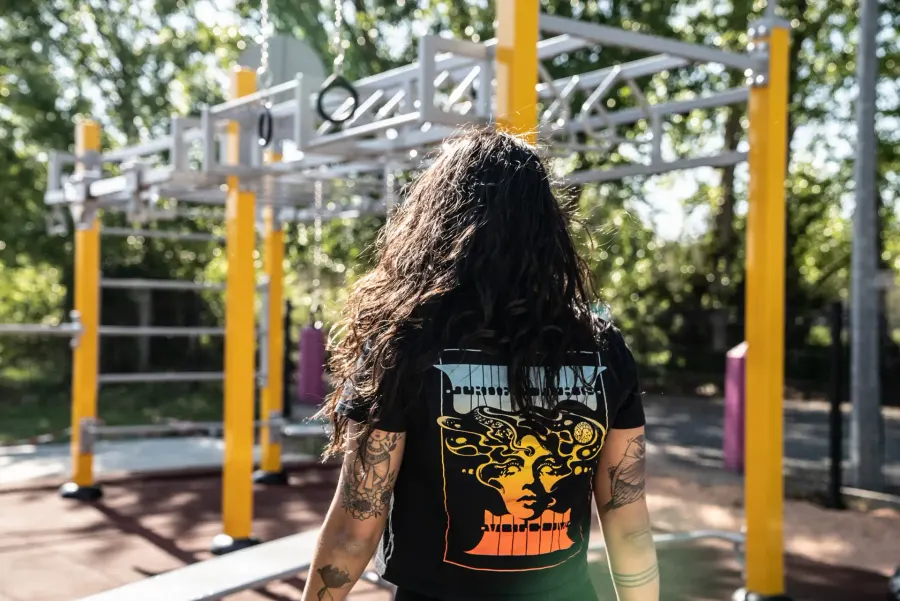 Street workout area in Auterive: California Gym expands outdoor training