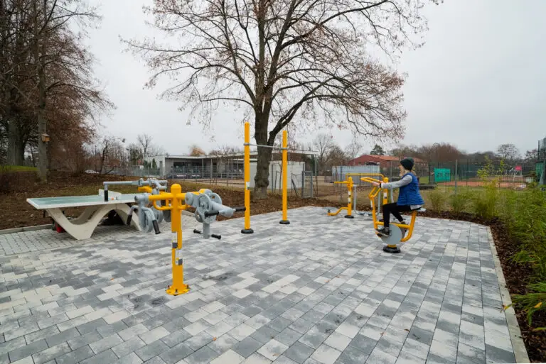 Fitness extérieur inclusif au CEJS