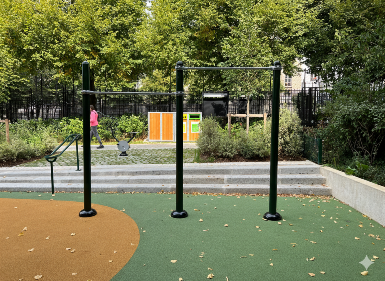 Street workout sur un sol EPDM dans Paris
