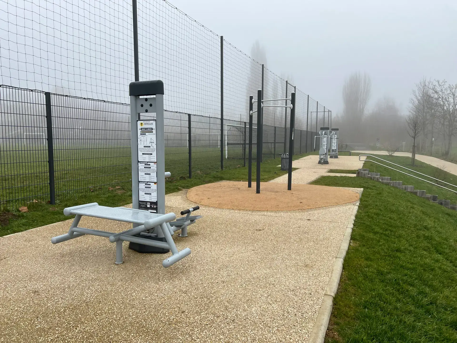 Aire de fitness extérieure Herkules Fitness à Montsoult